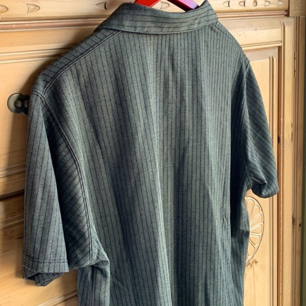 Kenneth Cole (XL) - Picture 12 of 16